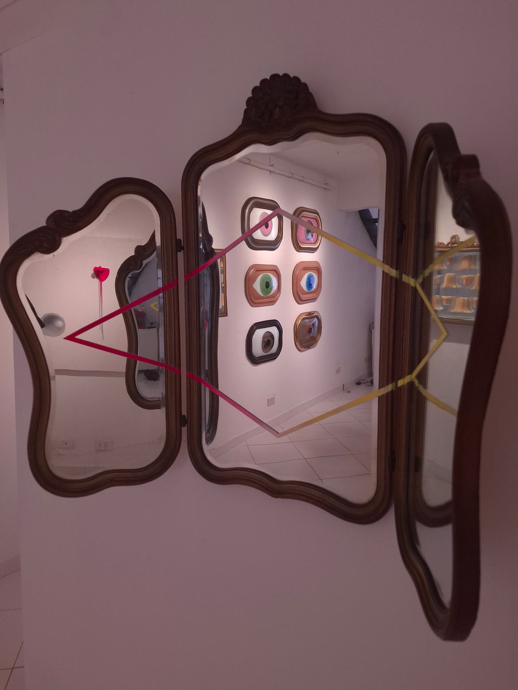 BETTINA BRIZUELA - Geometría reflejada