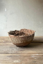 Load image into Gallery viewer, JAZMIN BRIZUELA - Lago de huellas II
