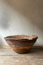 Load image into Gallery viewer, JAZMIN BRIZUELA - Lago de huellas VI
