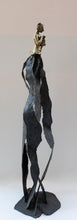 Load image into Gallery viewer, INGRID SEALL - MUJER CON GATO
